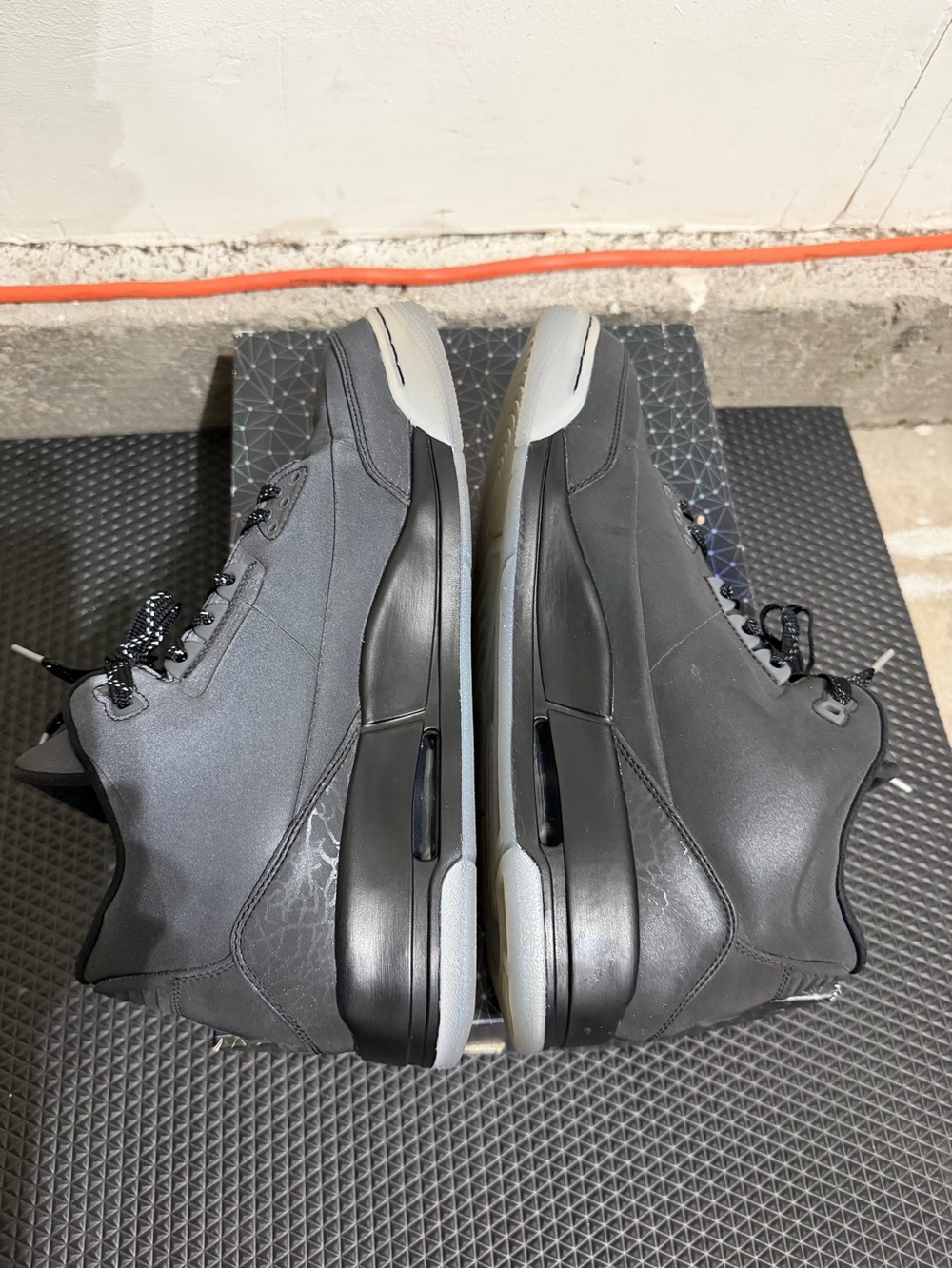 Jordan 5Lab3 Size 11 - Picture 5 of 7